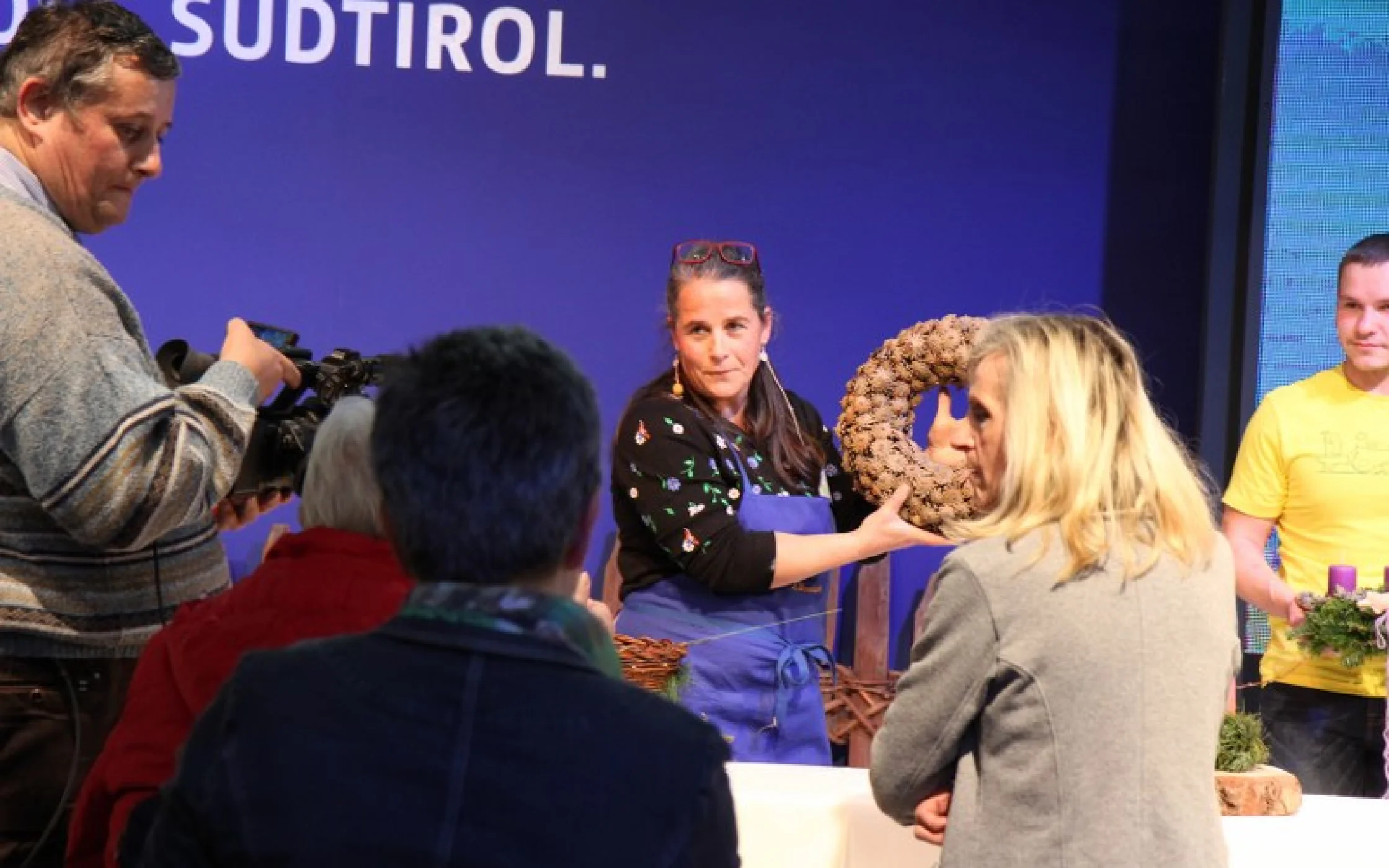 Agrialp 20171124 Aktionsbhne Adventkranz 133_800x533.JPG